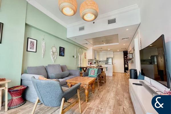 Lake View | Upgraded | Vacant On Transfer